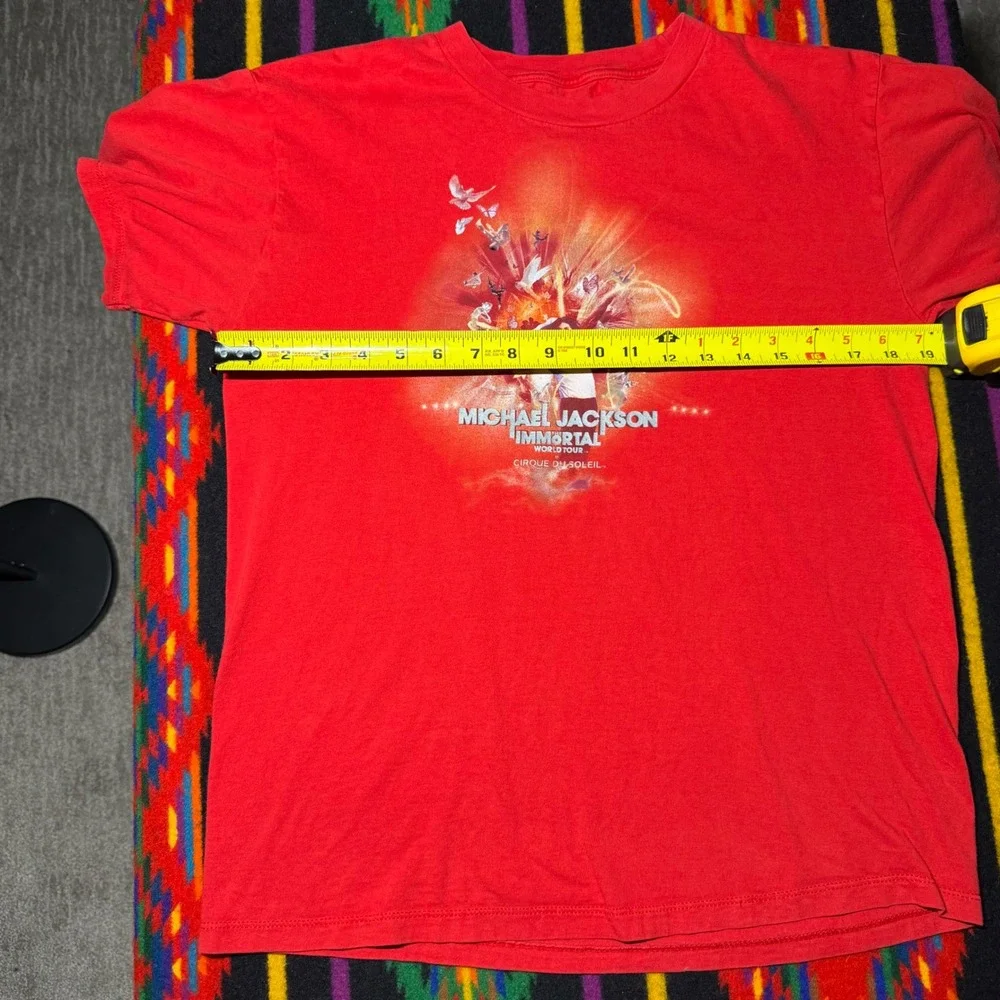 Michael Jackson Immortal World Tour Cirque Du Soleil Red Graphic Tee Kids XL
